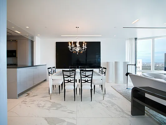 Sold by Sotheby's International Realty | media 1