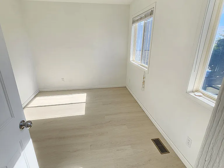 50 Westhaven Dr — Photo 17