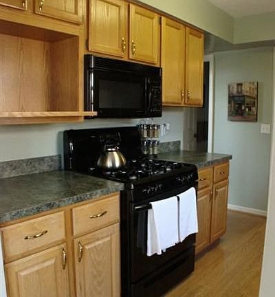 5th image of 14528 Fullers Ln #42