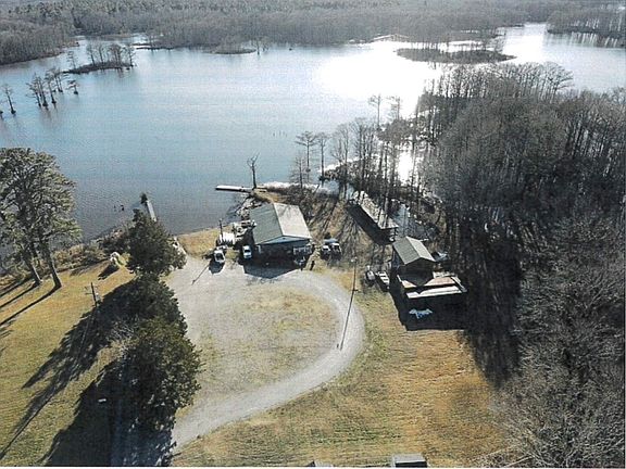 3rd image of 2142 Landing Rd