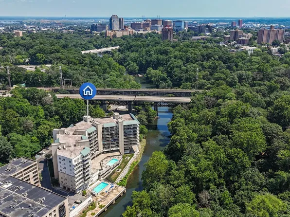 1702 N Park Dr APT 15, Wilmington, DE 19806