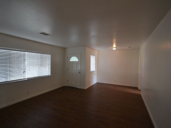 2nd image of 219 E Tennessee St