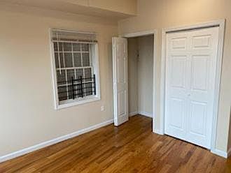 5th image of 644 Communipaw Ave