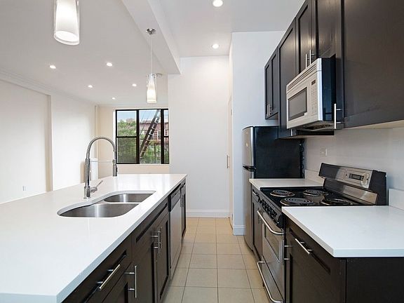 3rd image of 231 E 14th St #5FA