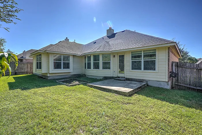 138 Justin Leonard Dr — Photo 2