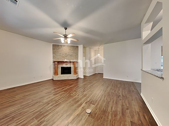 4th image of 1685 Ashbourne Dr