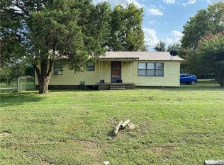 601 E Bdwy St, Okemah, OK 74859