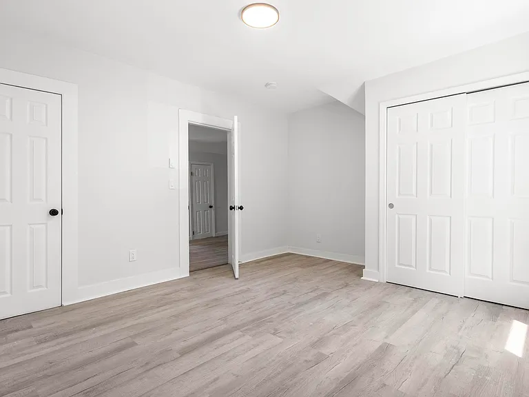 146 Hobart St #3 — Photo 14