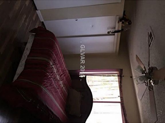 3rd image of 112 W Sirnoble St