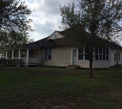 4th image of 1597 N Sam Houston Blvd