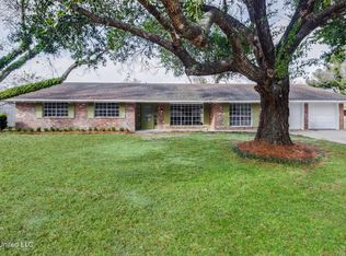 521 Mockingbird Dr, Long Beach, MS 39560