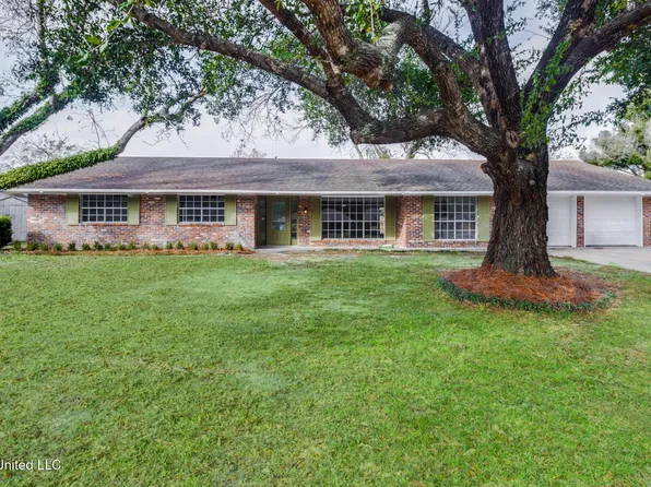 521 Mockingbird Dr, Long Beach, MS 39560