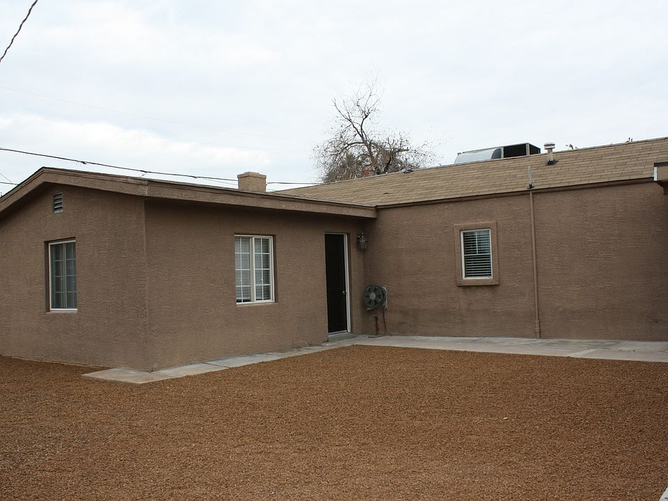 Guest House 1B/1B in Yard