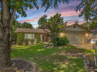 1911 Arbor St, Mountain Home, AR 72653