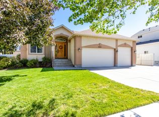 8231 S Akers Way, Sandy, UT 84094