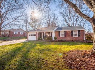 4351 Hillcrest Dr, Bellbrook, OH 45305