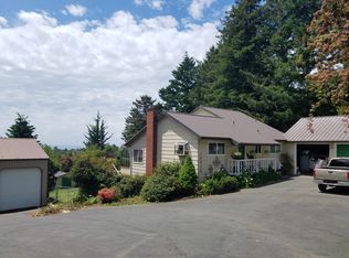 15828 Pelican Bay Dr, Brookings, OR