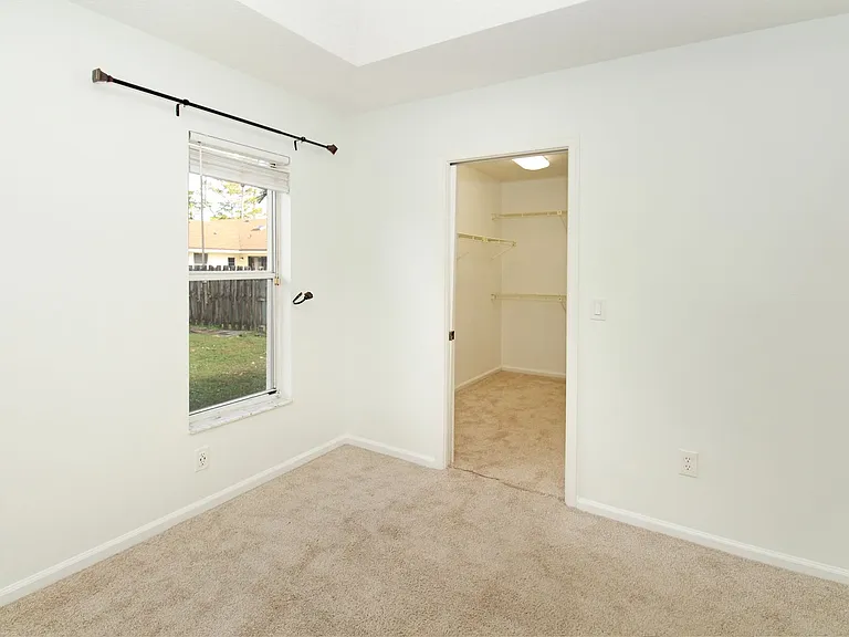896 Rose Ct — Photo 54