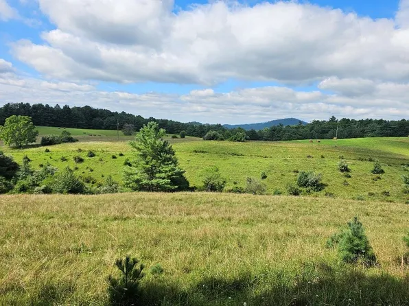 286 Vaughn Rd, Fries, VA 24330