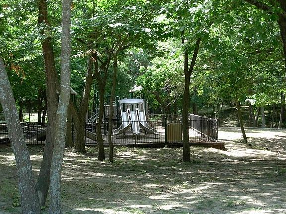 3rd image of 372 Henry M Chandler Dr