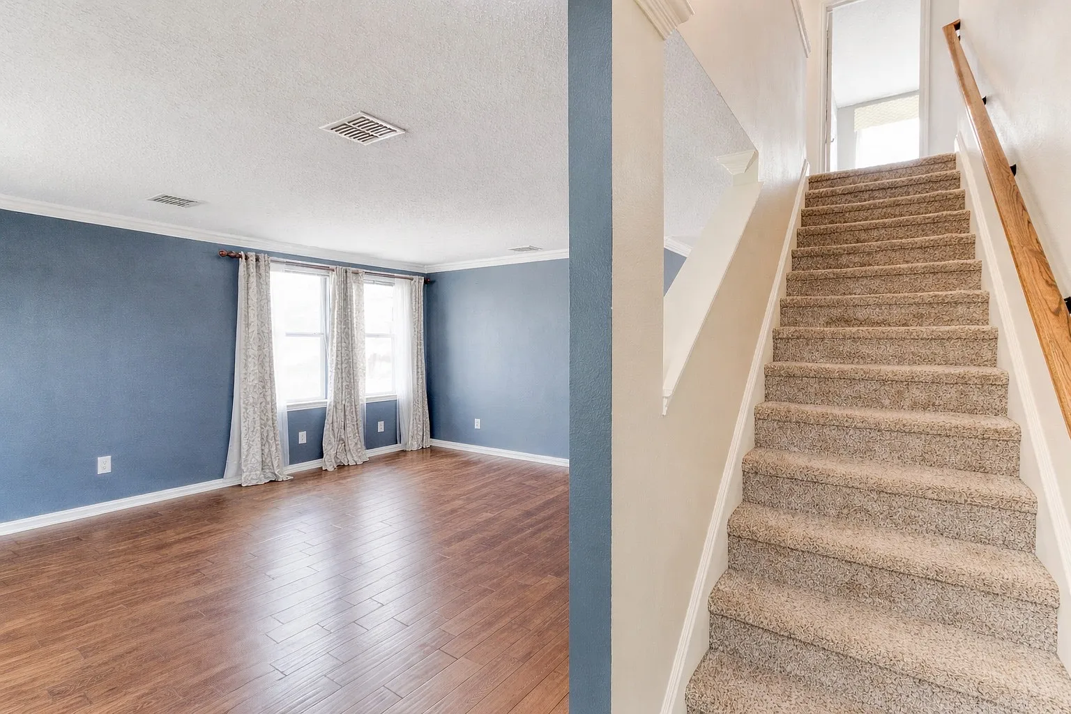 3 bed, 2.5 bath, 2306 sqft, $2,500 — Photo 3