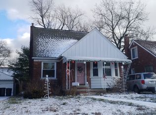 23240 Forest Ave, Oak Park, MI 48237