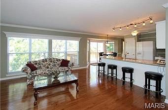 3rd image of 16457 Cove Landing Ct