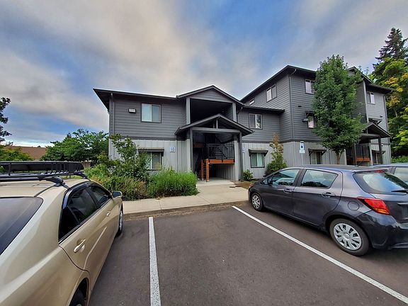 2nd image of 4245 Hawthorne Ave NE #114
