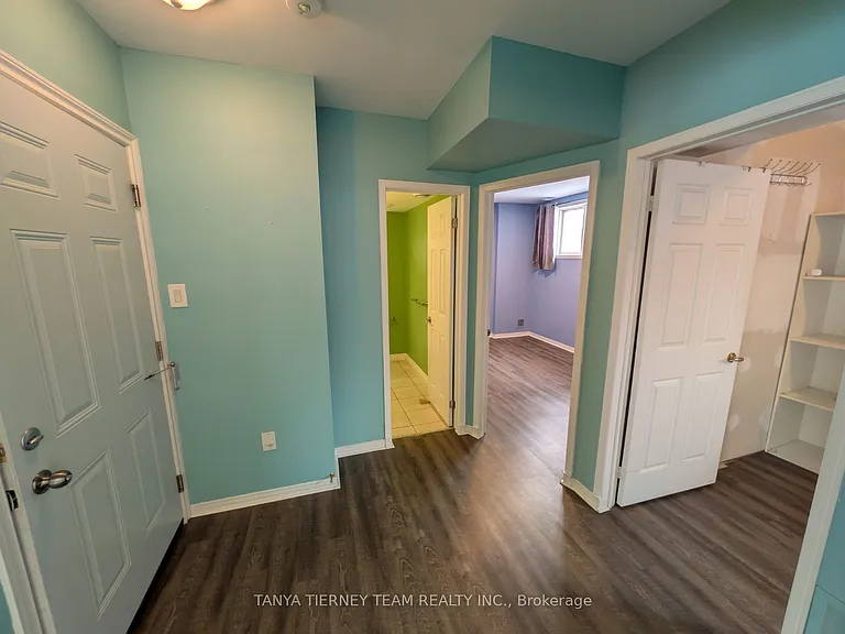 70 Freeland Ave — Photo 5