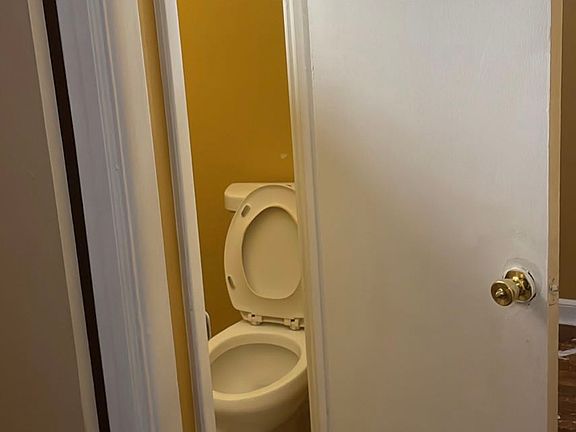 5th image of 89 Carey Ave APT 6