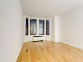 37 Wall St