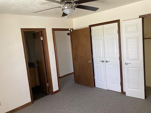 4th image of 5022 Desoto St APT B