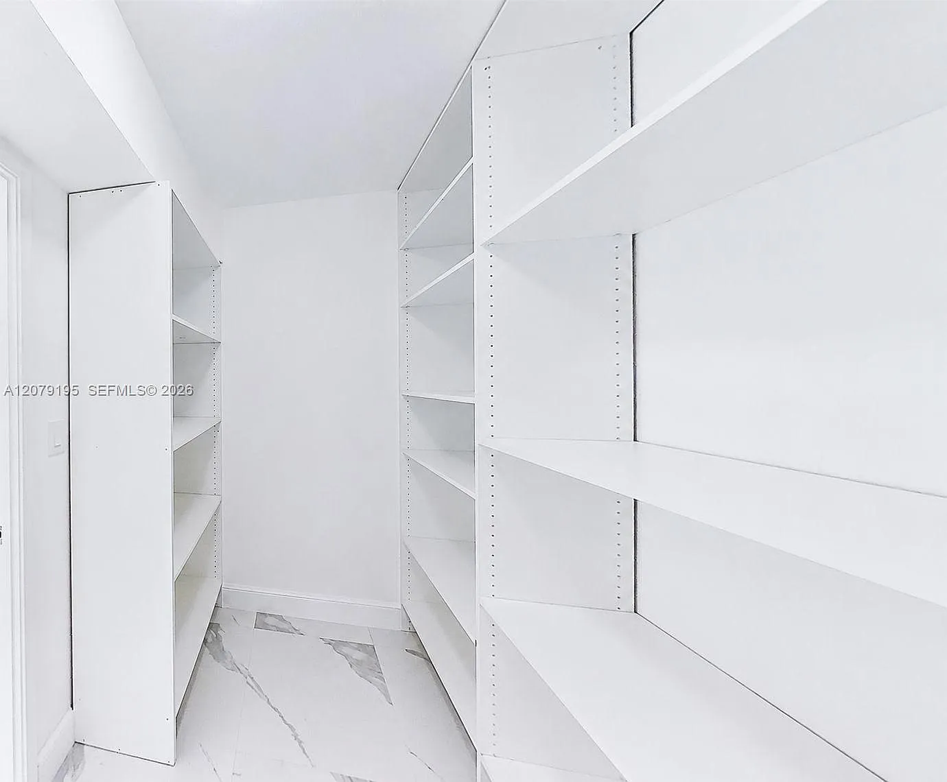 Jade Winds Group Allamand — Photo 4