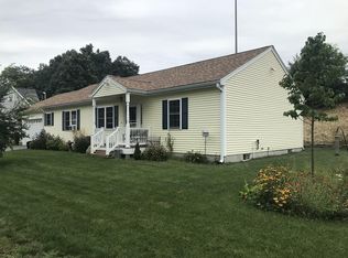 24 Glendale Ave, Leominster, MA 01453