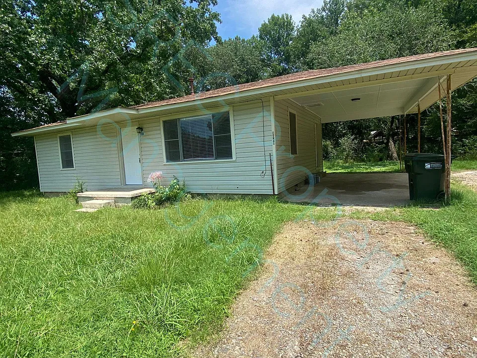 3080 Highway 25 N