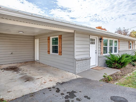 2nd image of 3832 Seeber Dr