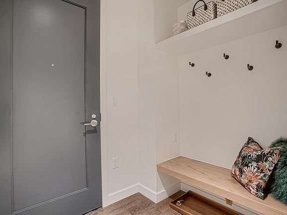 3rd image of 1750 Wewatta St Unit 1140