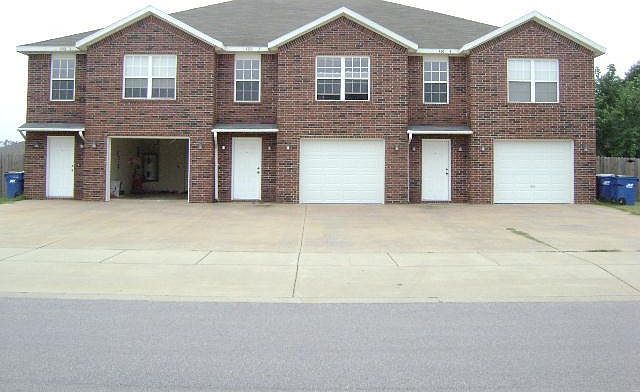 1st image of 4101 SW Broadstone Ave #3