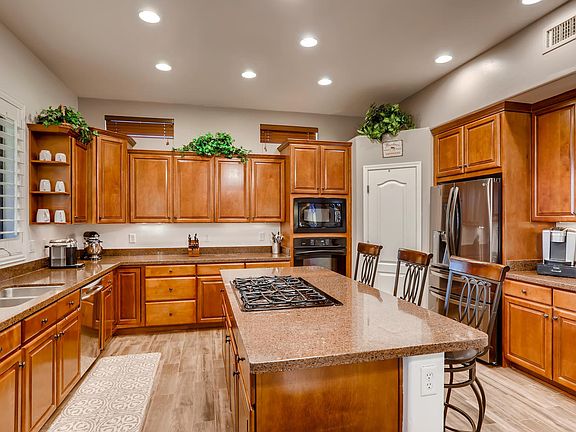 4th image of 7957 E Sugarloaf Cir