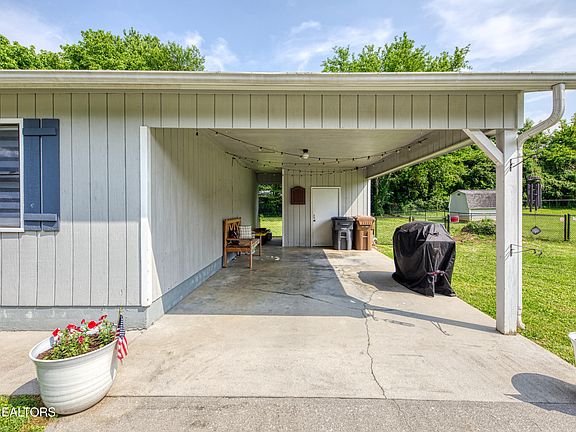 5th image of 4318 Sparrow Dr