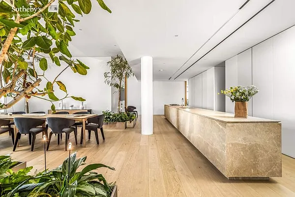 Rented by Sotheby's International Realty | media 35