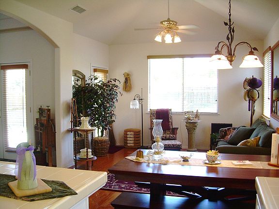 dining/family area