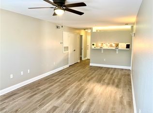 521 Sw Pkwy #201, College Station, TX 77840