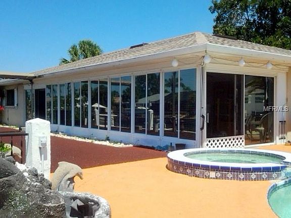 2nd image of 6304 Wisteria Ln