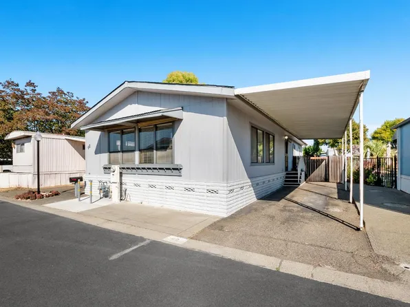 48 Leisure Park Circle, Santa Rosa, CA 95401