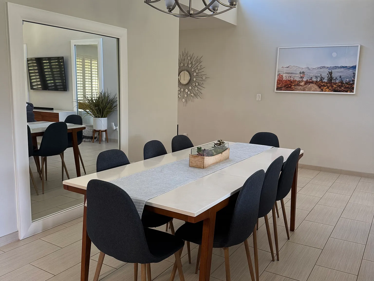 3 bed, 1680 sqft, $6,000 — Photo 1