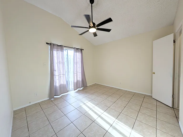 5949 Bridalveil Dr — Photo 21