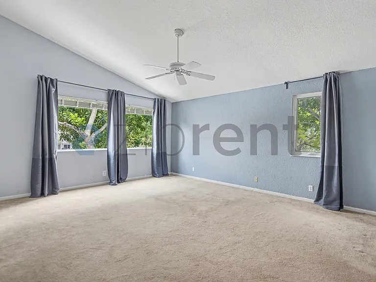 10271 NW 10th Ct — Photo 17