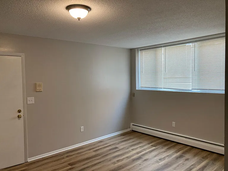 1029 Raymond Ave #4 — Photo 11