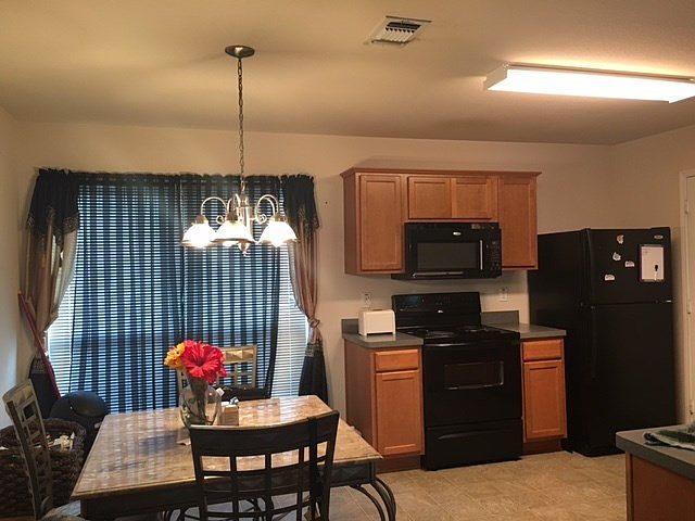 2nd image of 3020 San Martin Dr